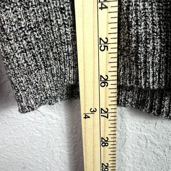 Free People Size Small Off The Shoulder Oversized Lightweight Sweater - Picture 7 of 11